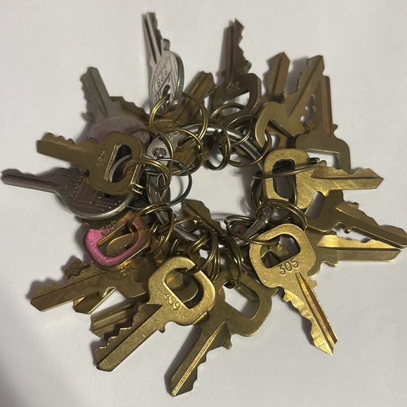 Authentic Louis Vuitton Key for lock - Picture 3 of 5